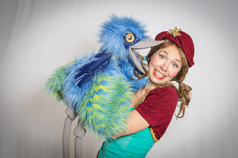 Drea and her Bird Puppet, what's his name? Spike! Drea with her kids party bird puppet